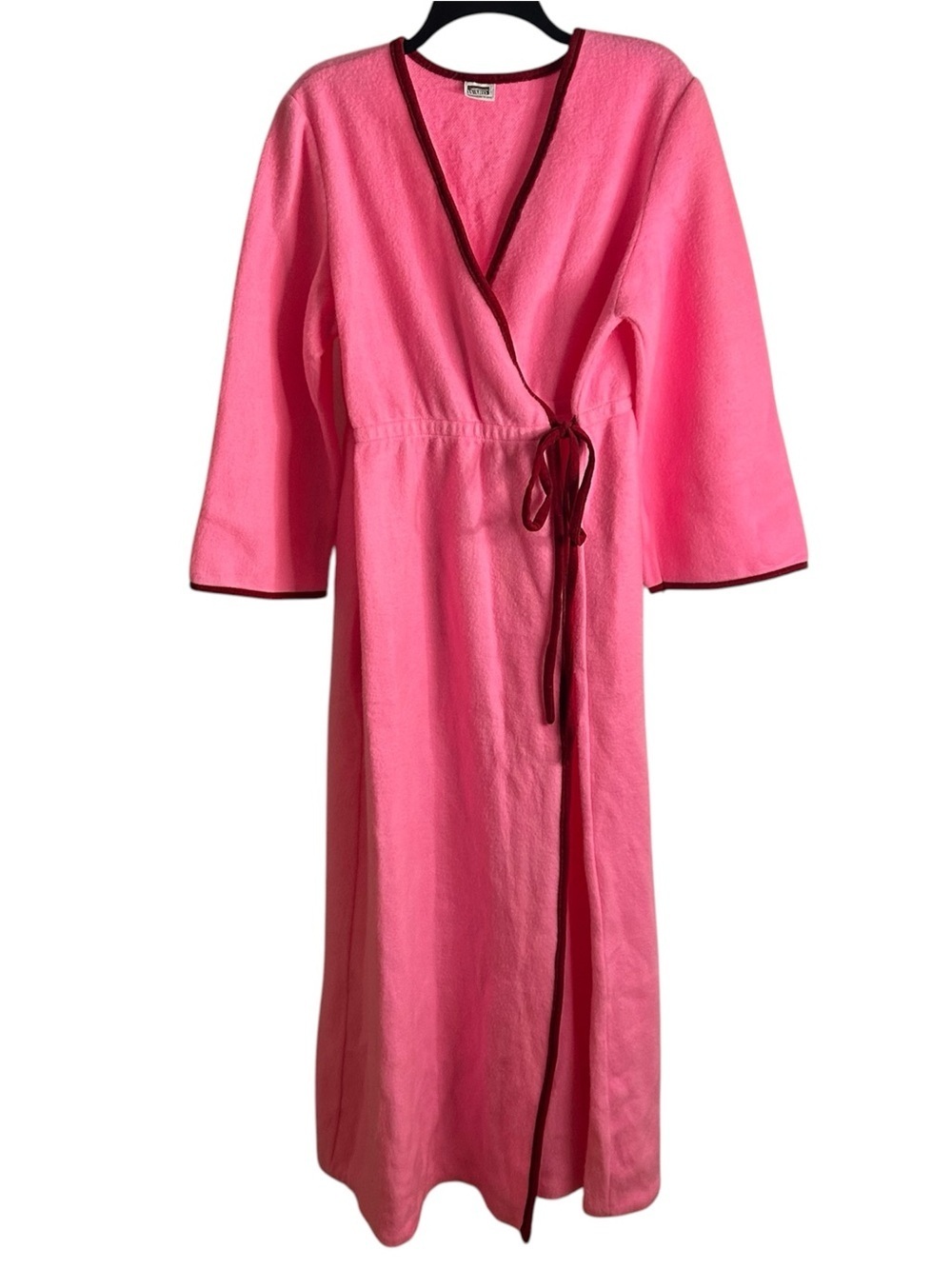 Montgomery Wards Pink Wrap Robe with Dark Contrast Trim - Cozy Lounge Wrap